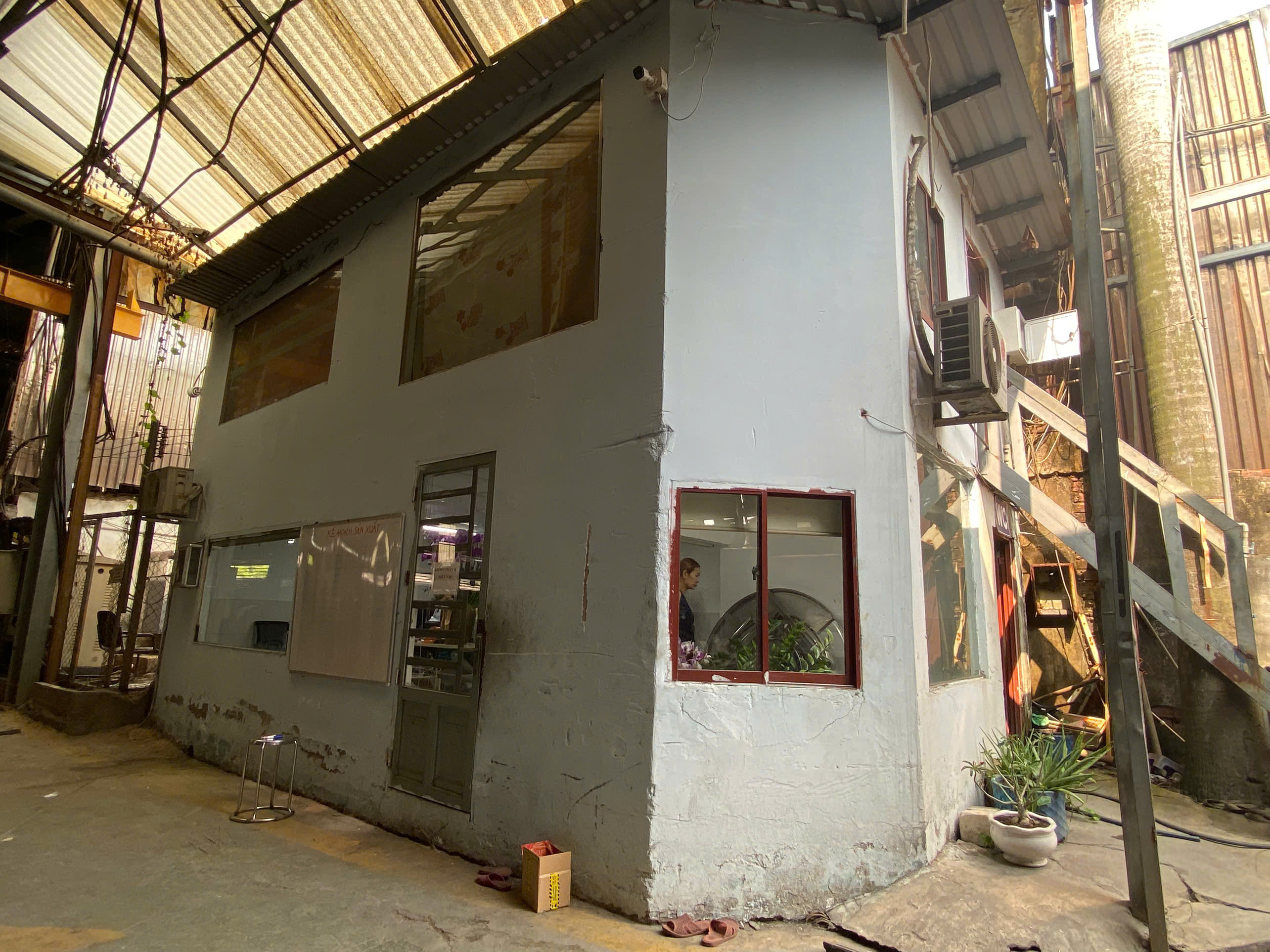 Office building 1.jpg